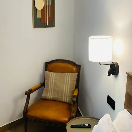 Hostel El Del Cesar Boutique, Aparcamiento Gratis