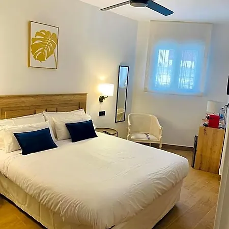 El Del Cesar Boutique, Aparcamiento Gratis