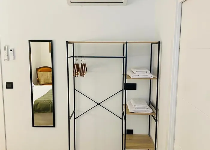 El Del Cesar Boutique, Aparcamiento Gratis Hostel