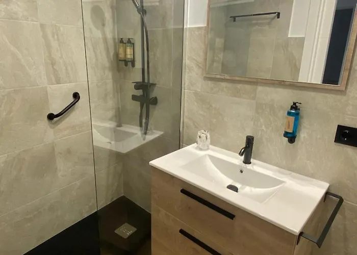 El Del Cesar Boutique, Aparcamiento Gratis Hostel *